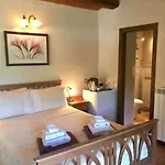 Il Nascondiglio - The Hideaway 3* Amandola